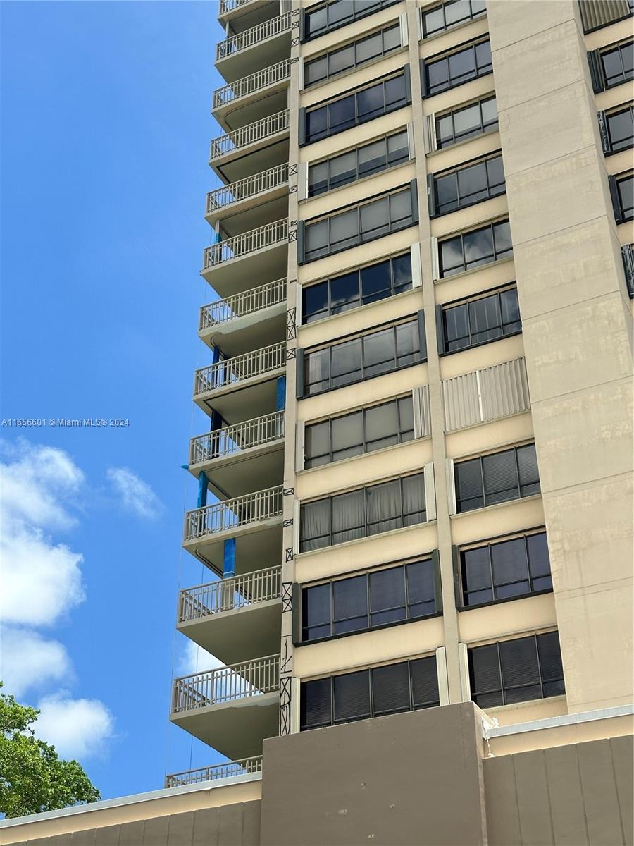 11113 Biscayne Blvd # 2057