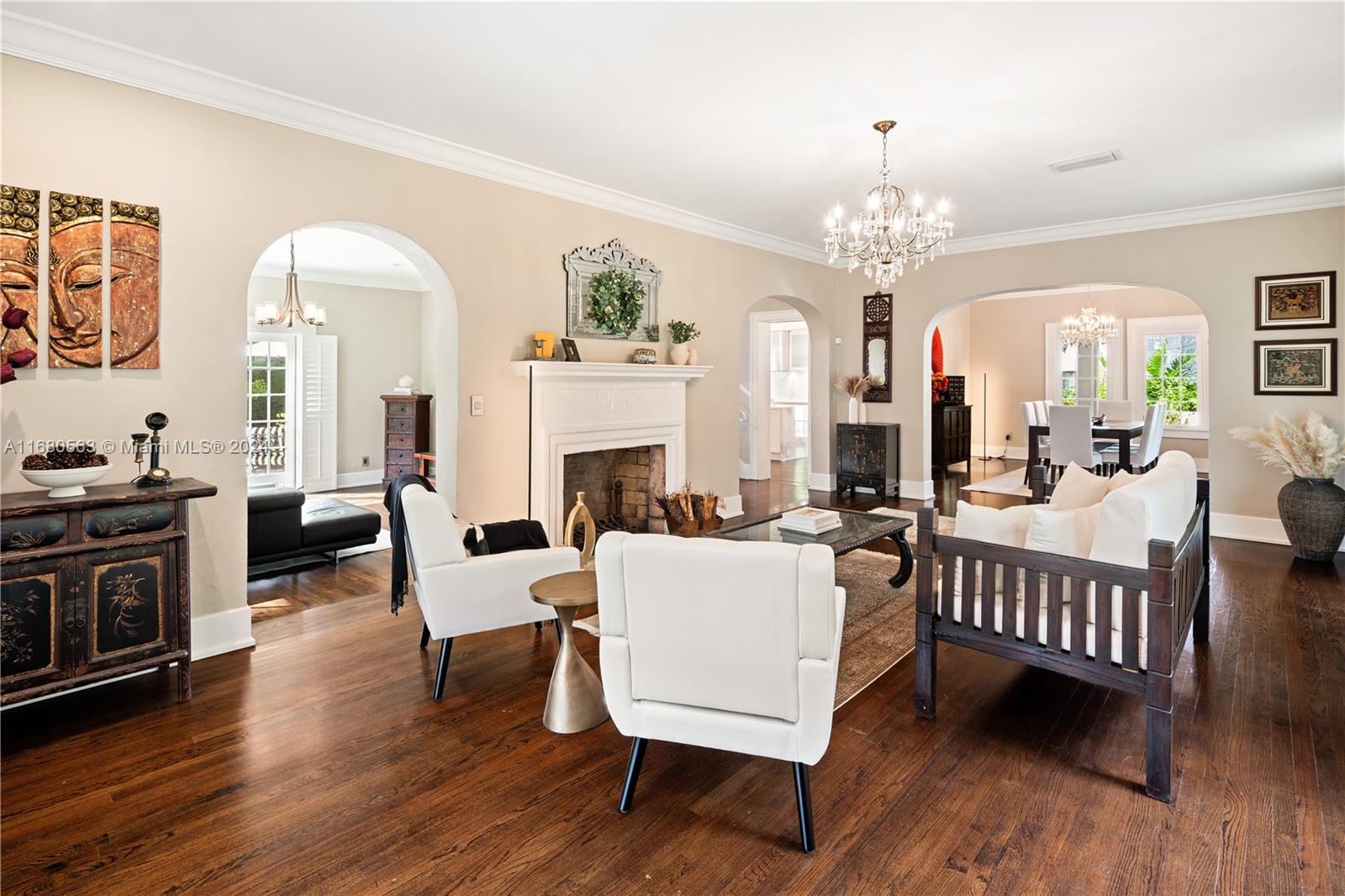 1706 Country Club Prado