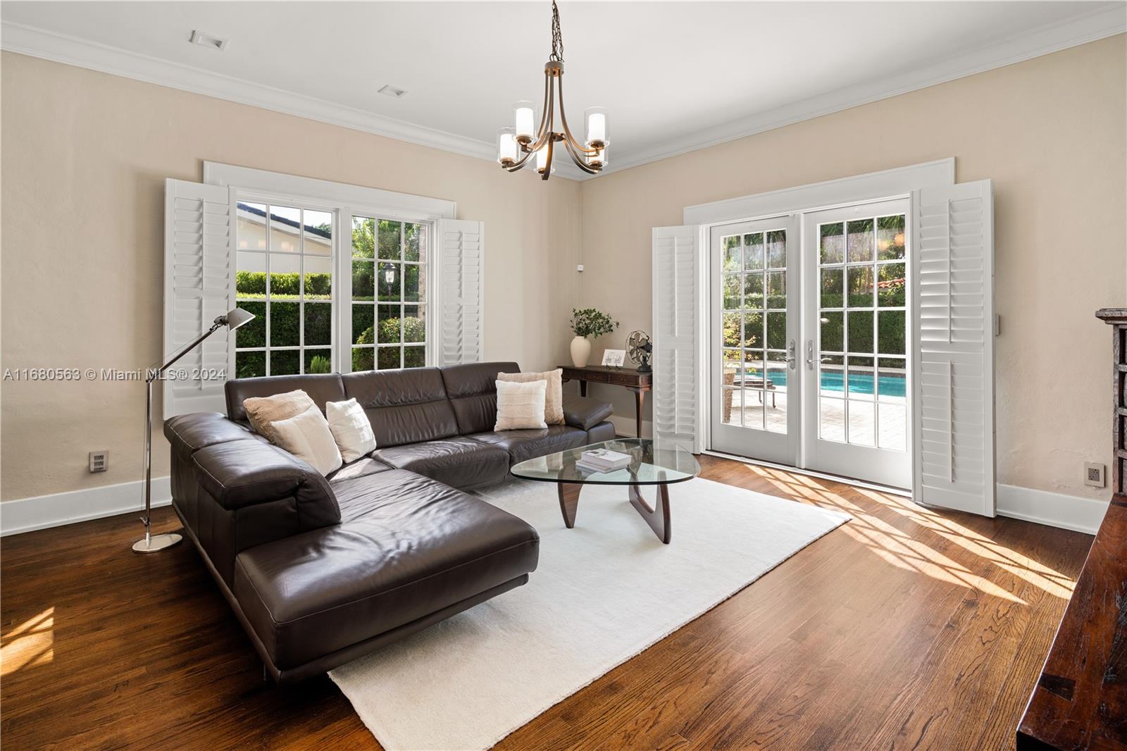 1706 Country Club Prado