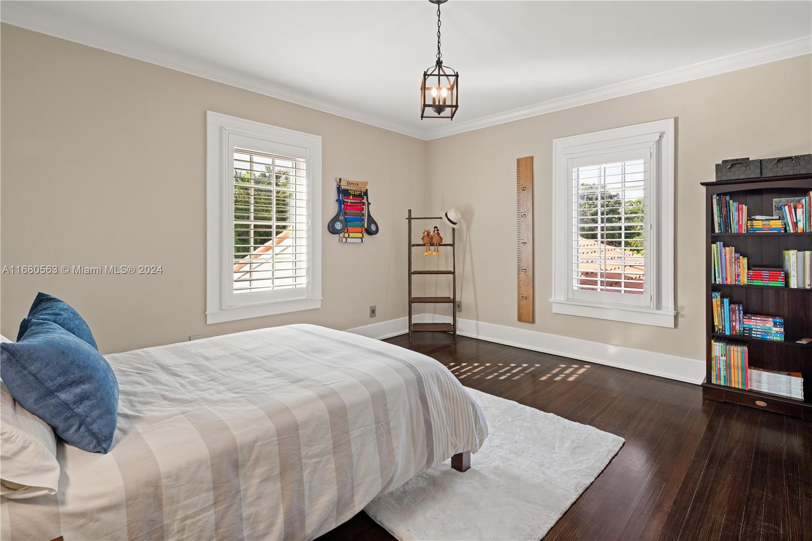 1706 Country Club Prado