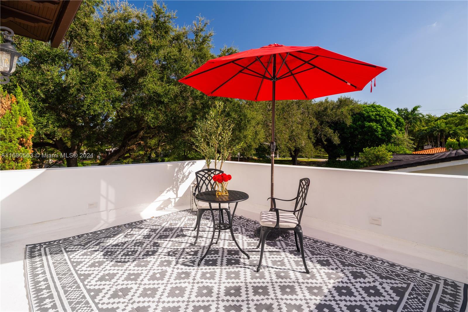 1706 Country Club Prado