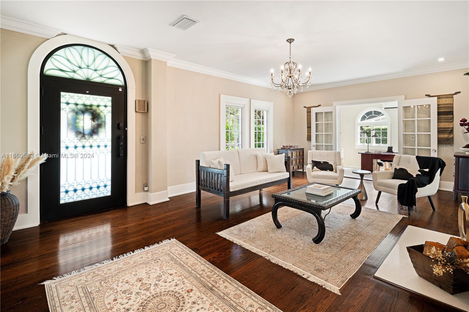 1706 Country Club Prado