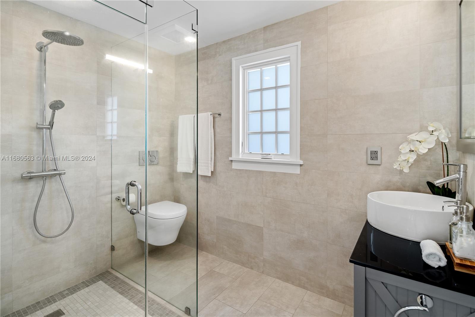 1706 Country Club Prado