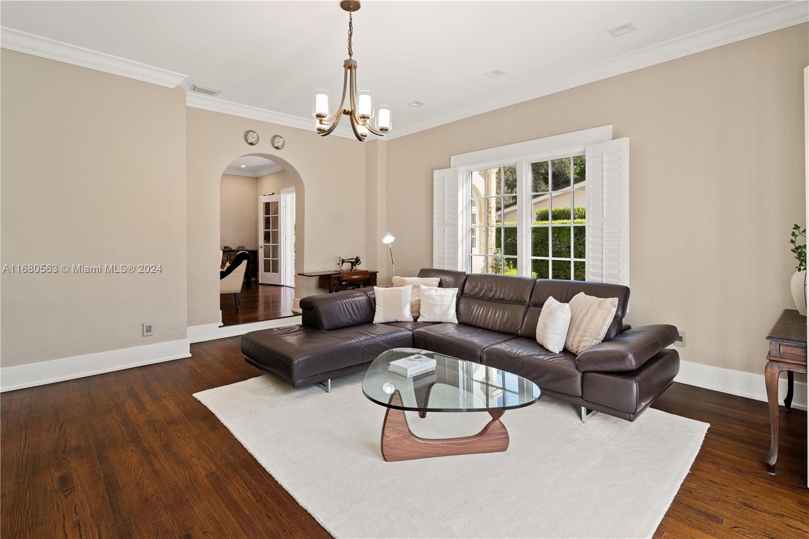 1706 Country Club Prado