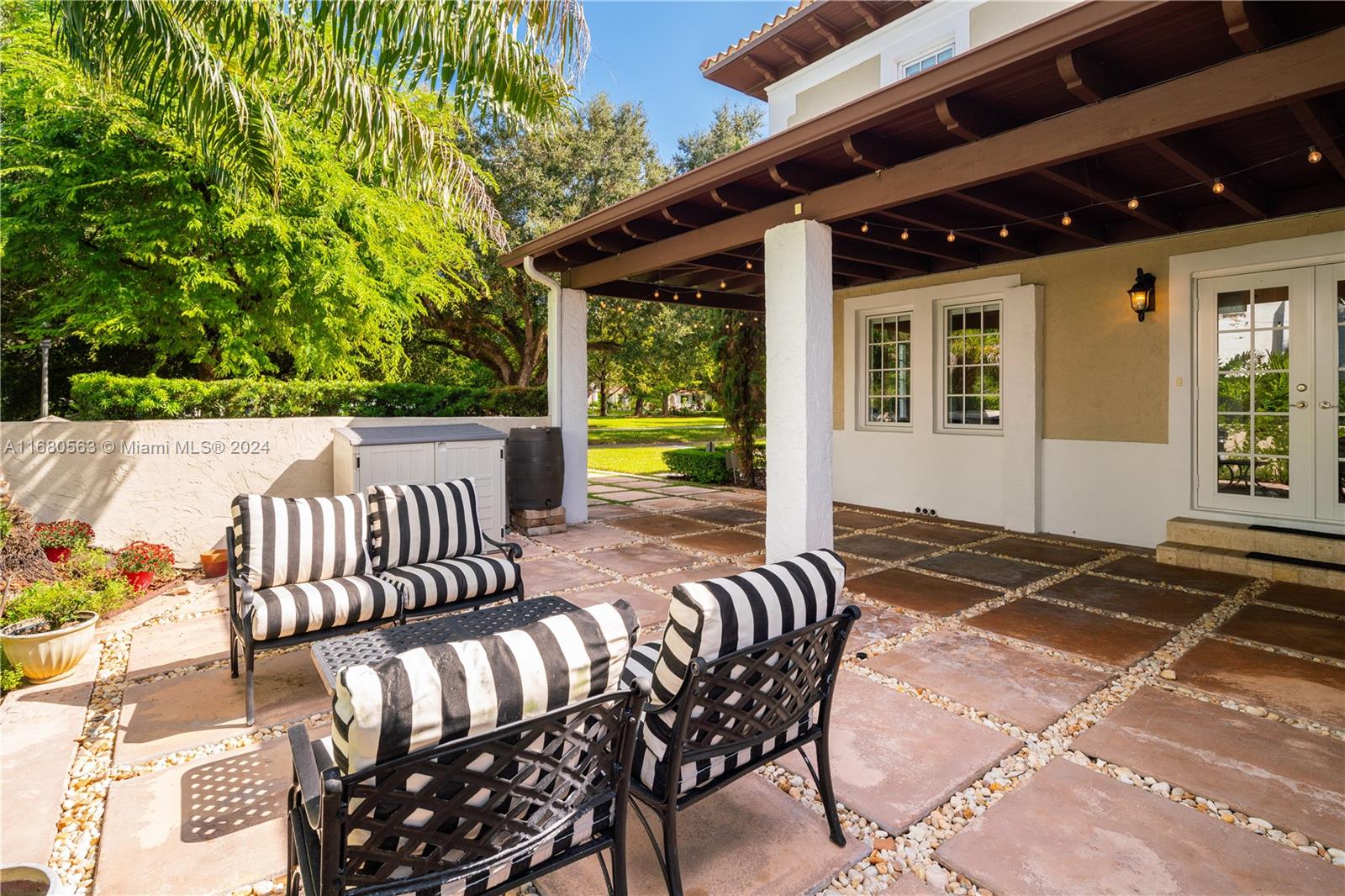 1706 Country Club Prado