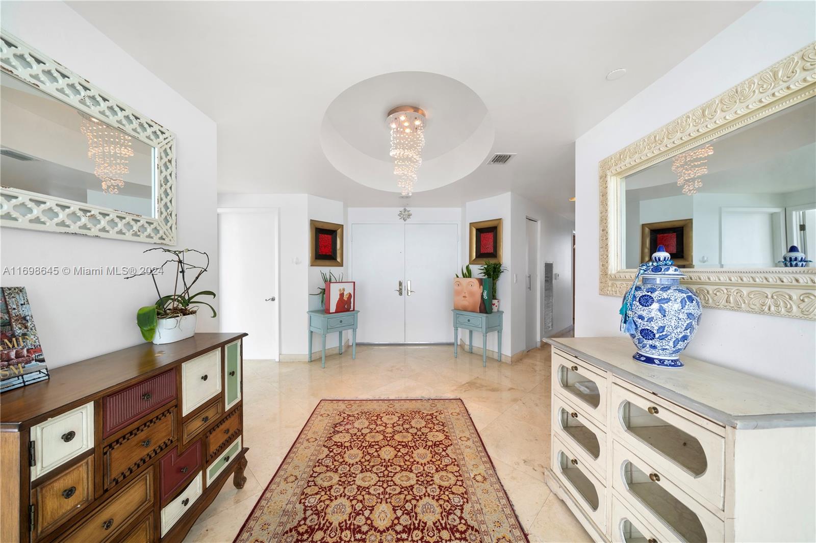 300 S Pointe Dr # 1901