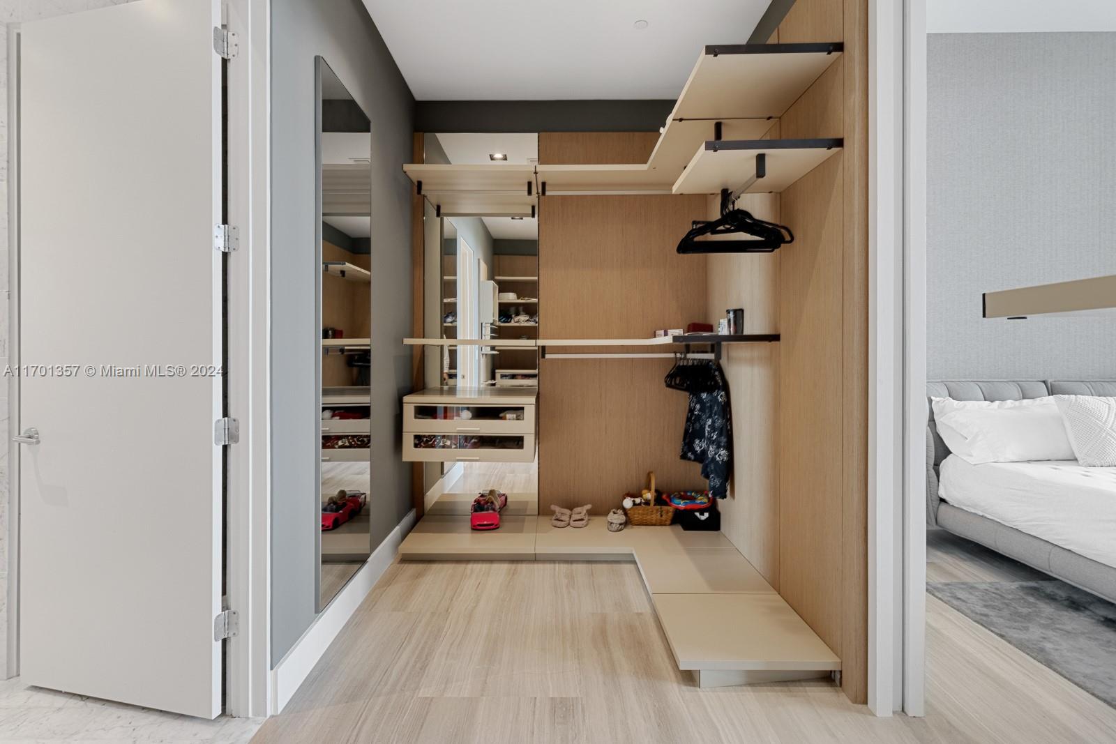 2669 S BAYSHORE DR # 502N