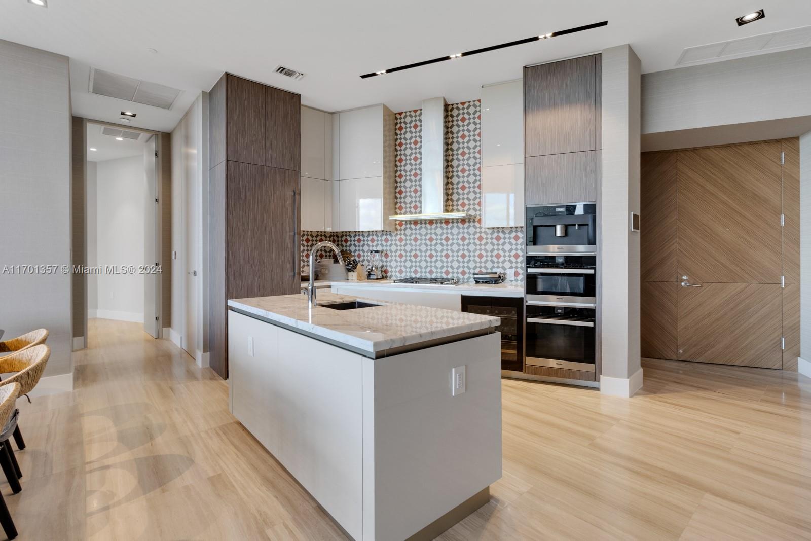 2669 S BAYSHORE DR # 502N