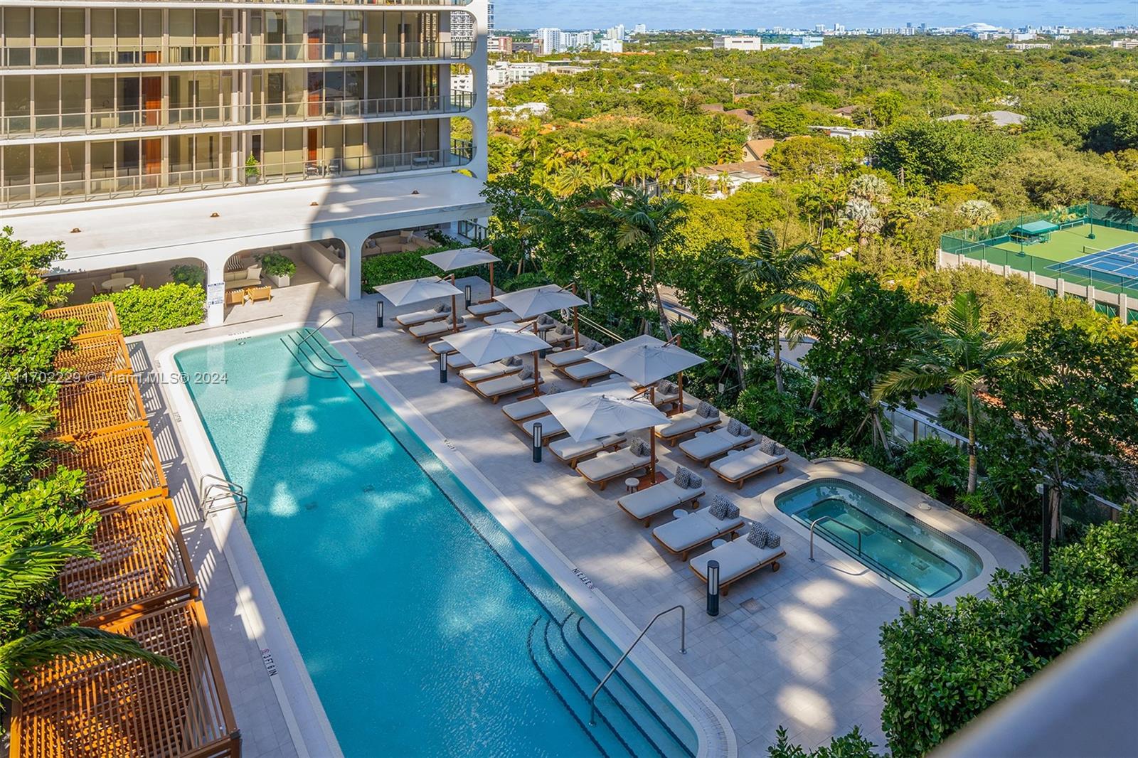 2655 S Bayshore Drive # 1109