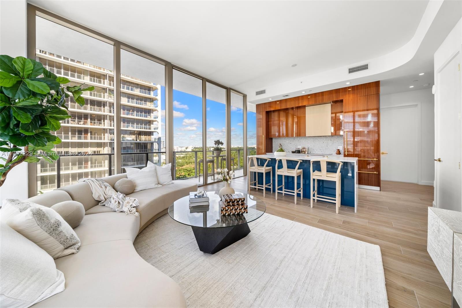 2655 S Bayshore Drive # 1109