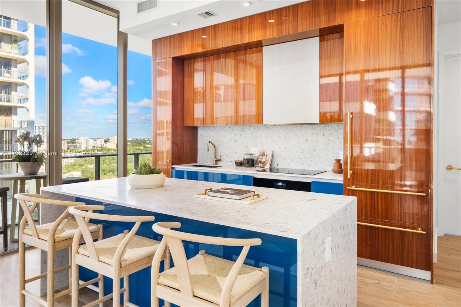 2655 S Bayshore Drive # 1109