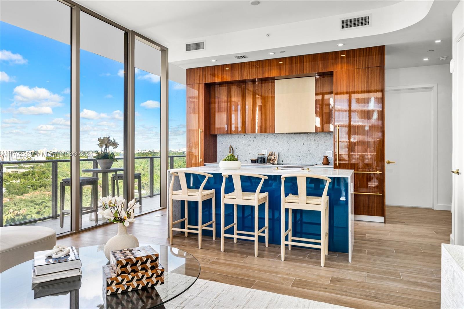 2655 S Bayshore Drive # 1109