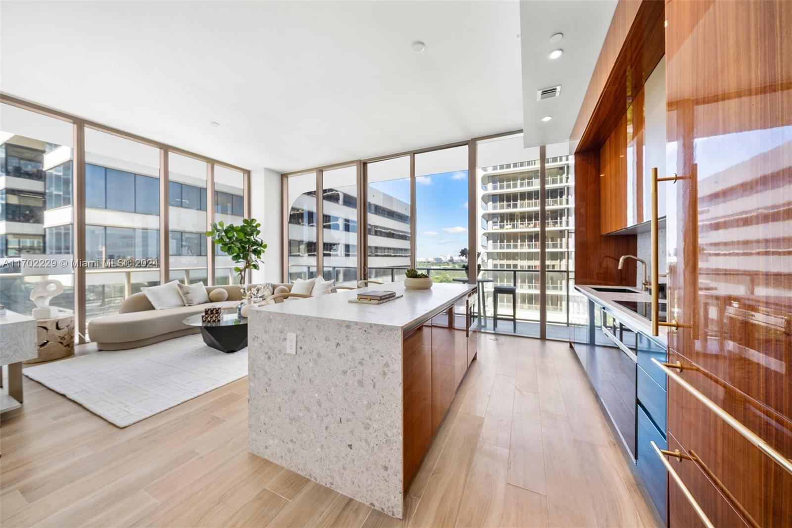 2655 S Bayshore Drive # 1109