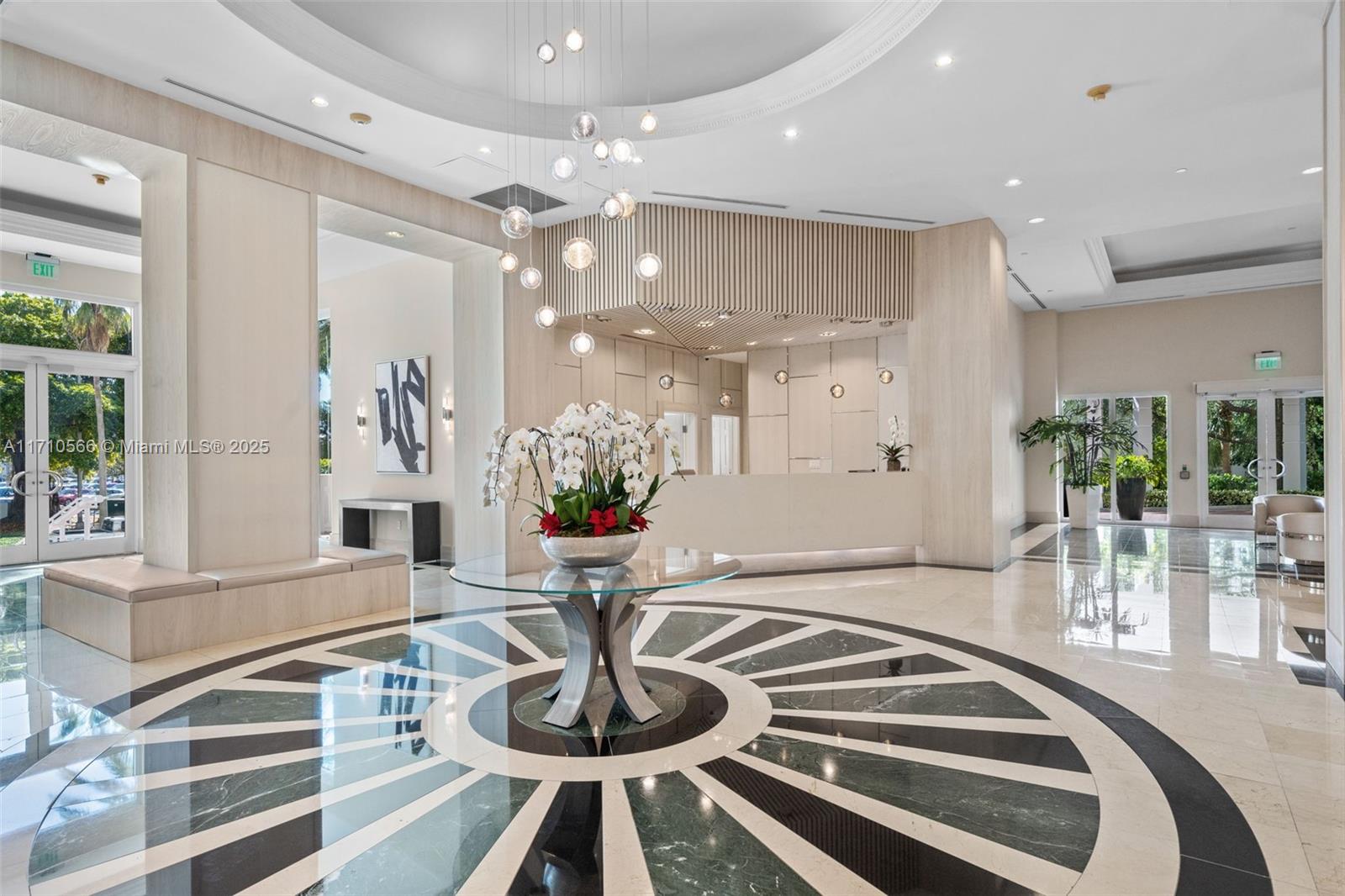 2645 S Bayshore Dr # 904