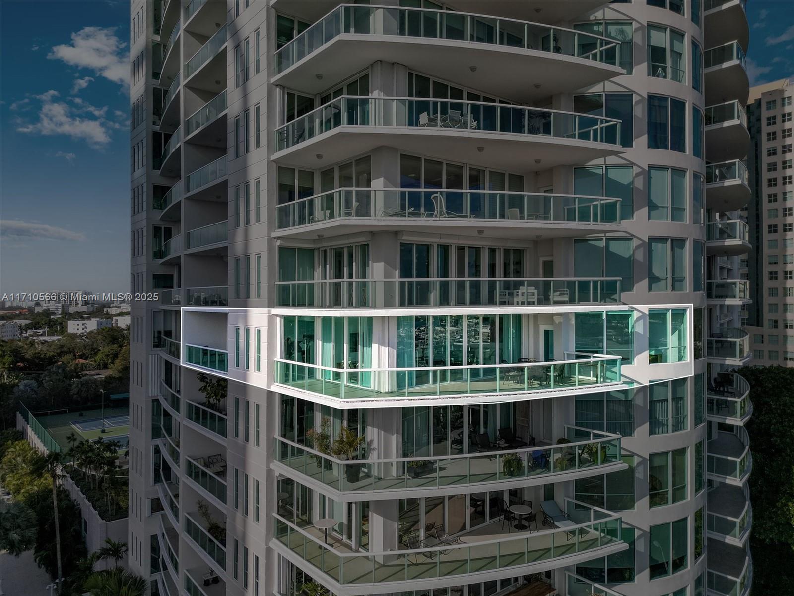 2645 S Bayshore Dr # 904