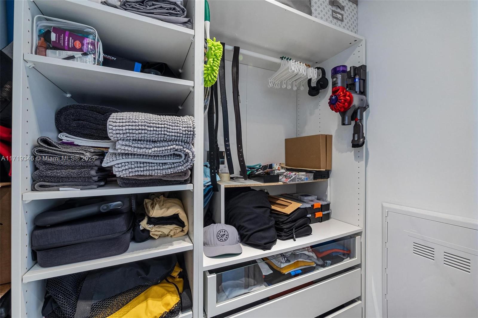 488 NE 18th St # 401