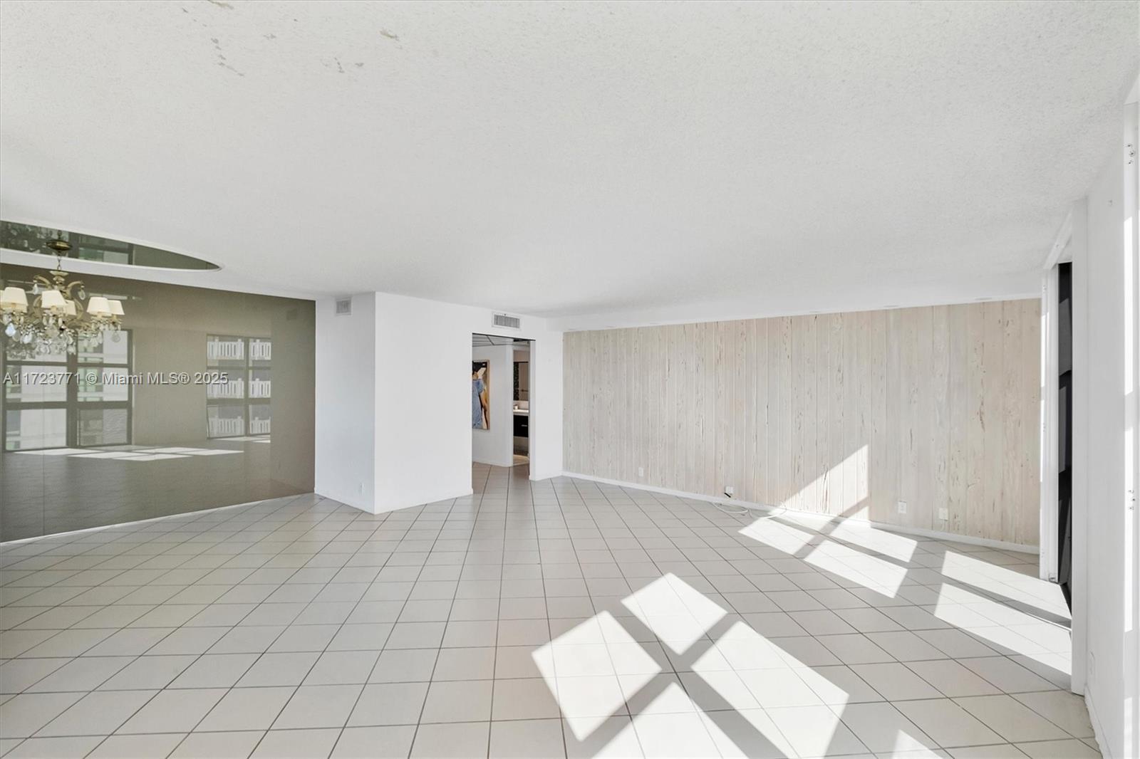 1111 Crandon Blvd # C906