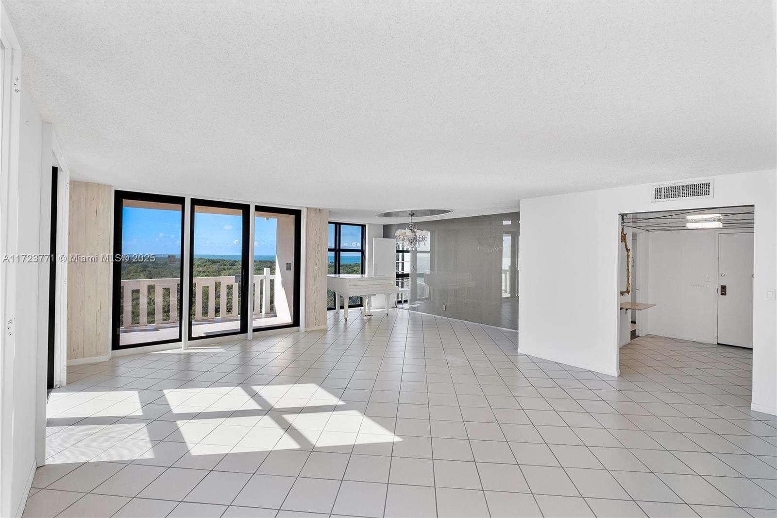 1111 Crandon Blvd # C906