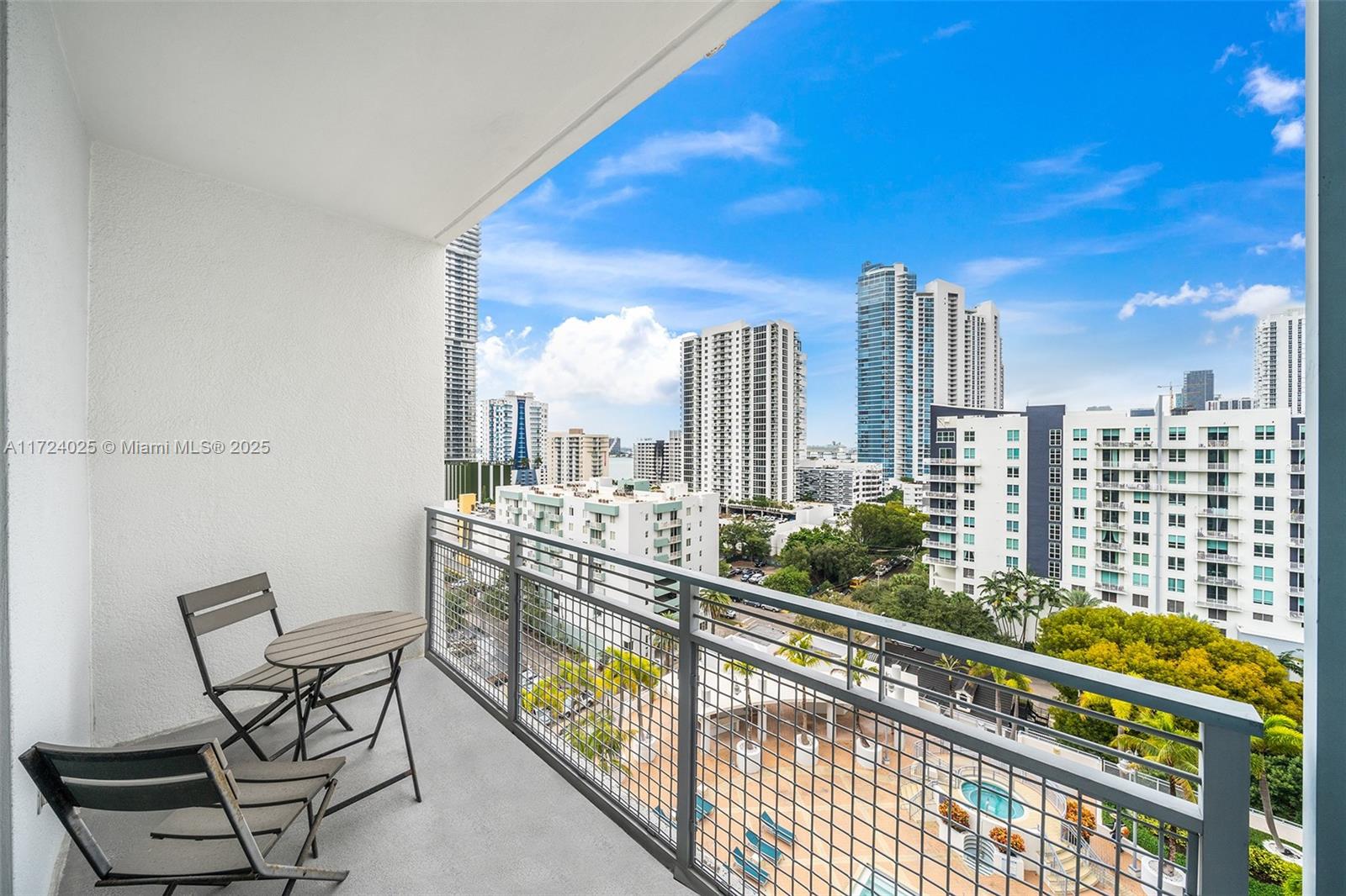 350 NE 24th St # 1104