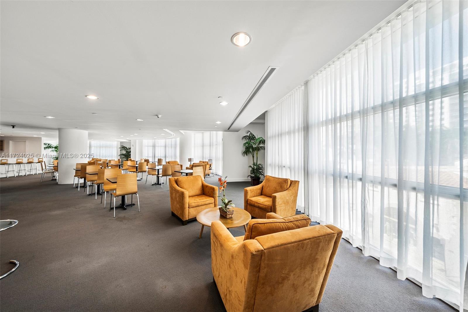 350 NE 24th St # 1104