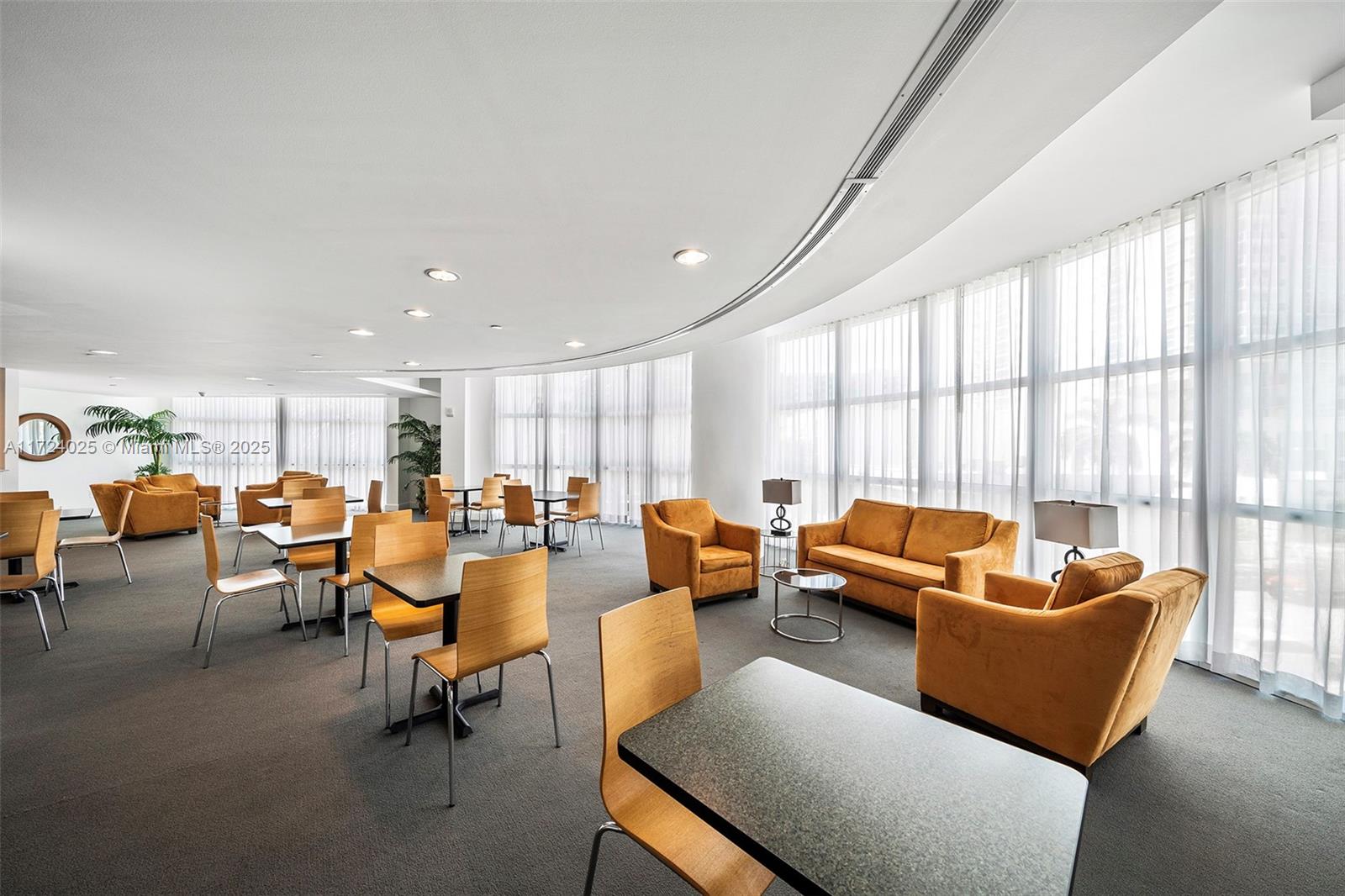 350 NE 24th St # 1104