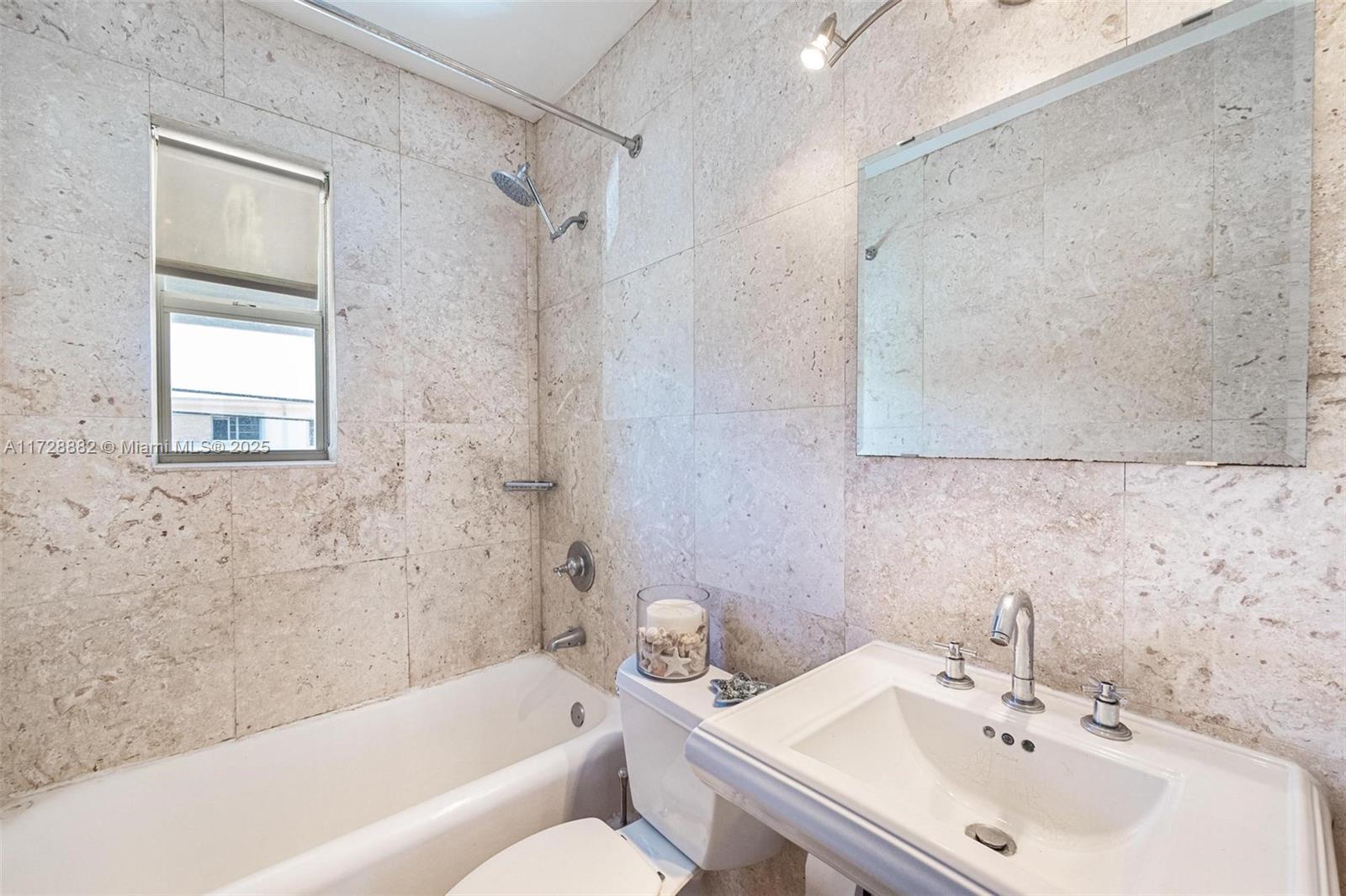 4015 N Meridian Ave # 6