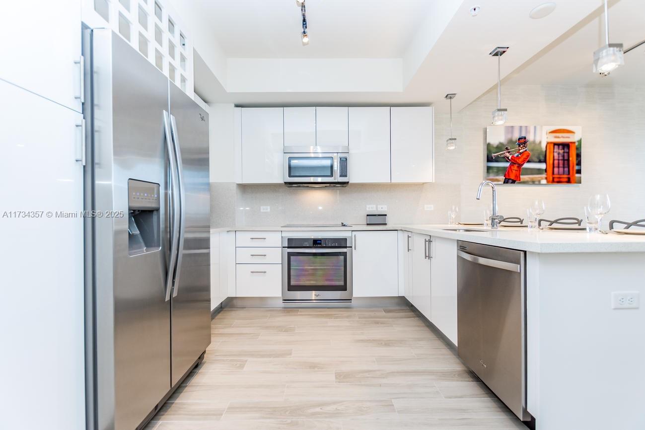 999 SW 1st Ave # 2308