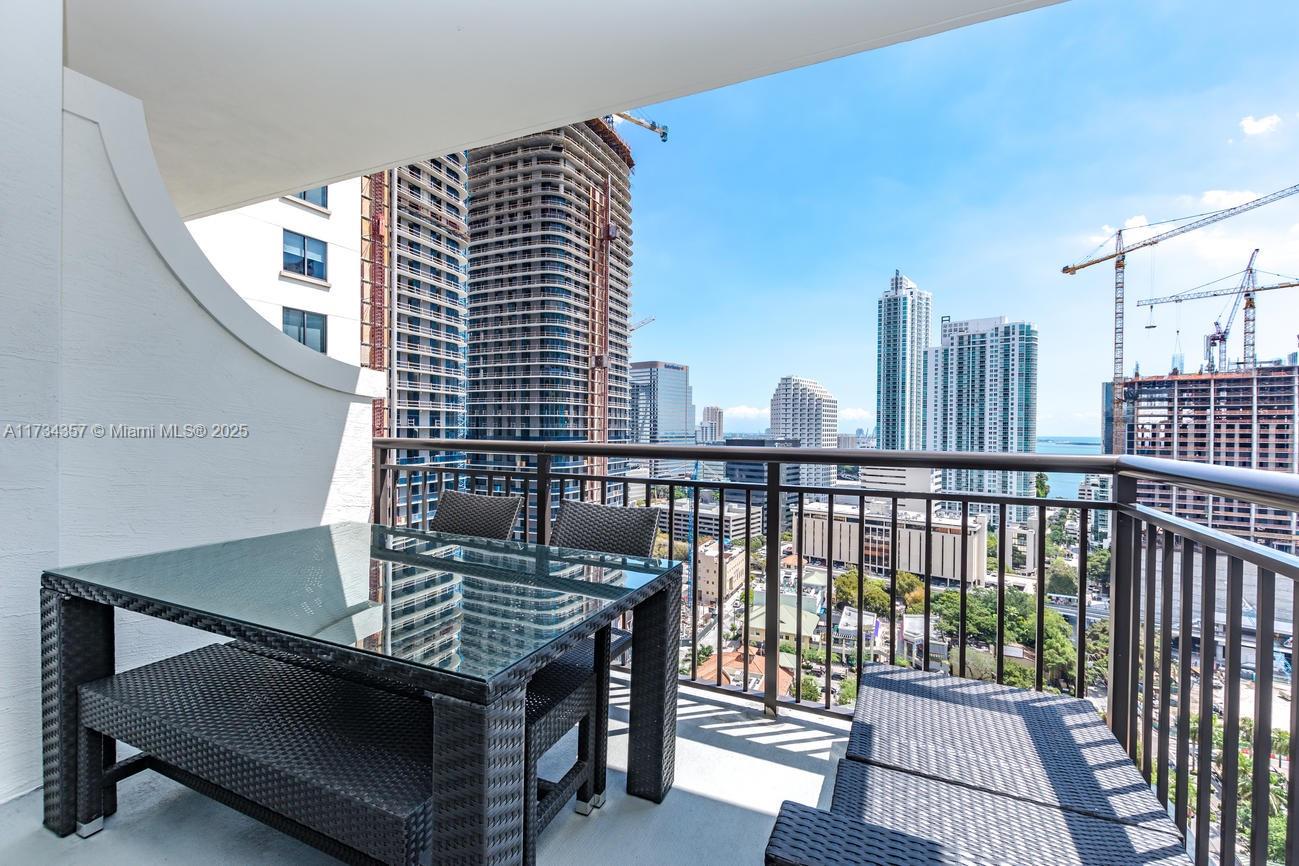 999 SW 1st Ave # 2308