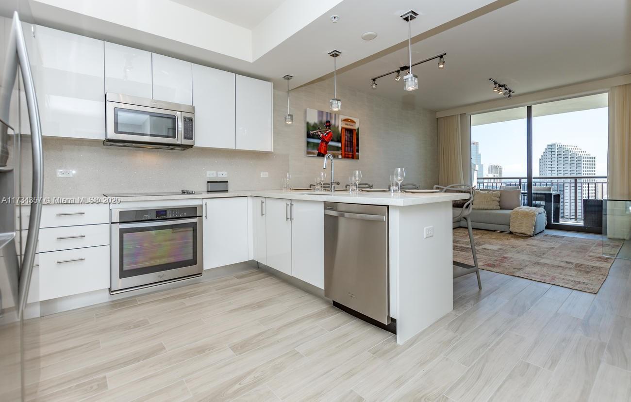 999 SW 1st Ave # 2308