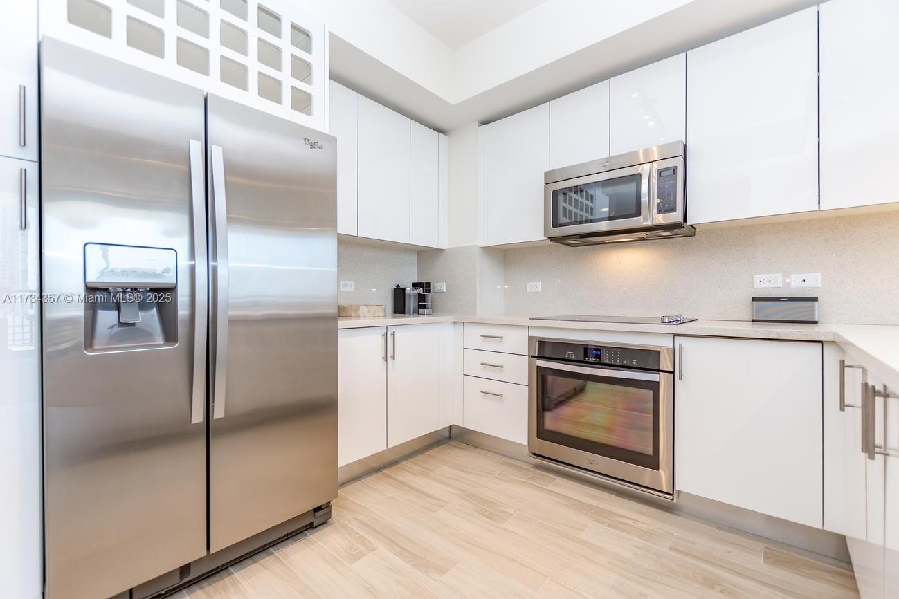 999 SW 1st Ave # 2308