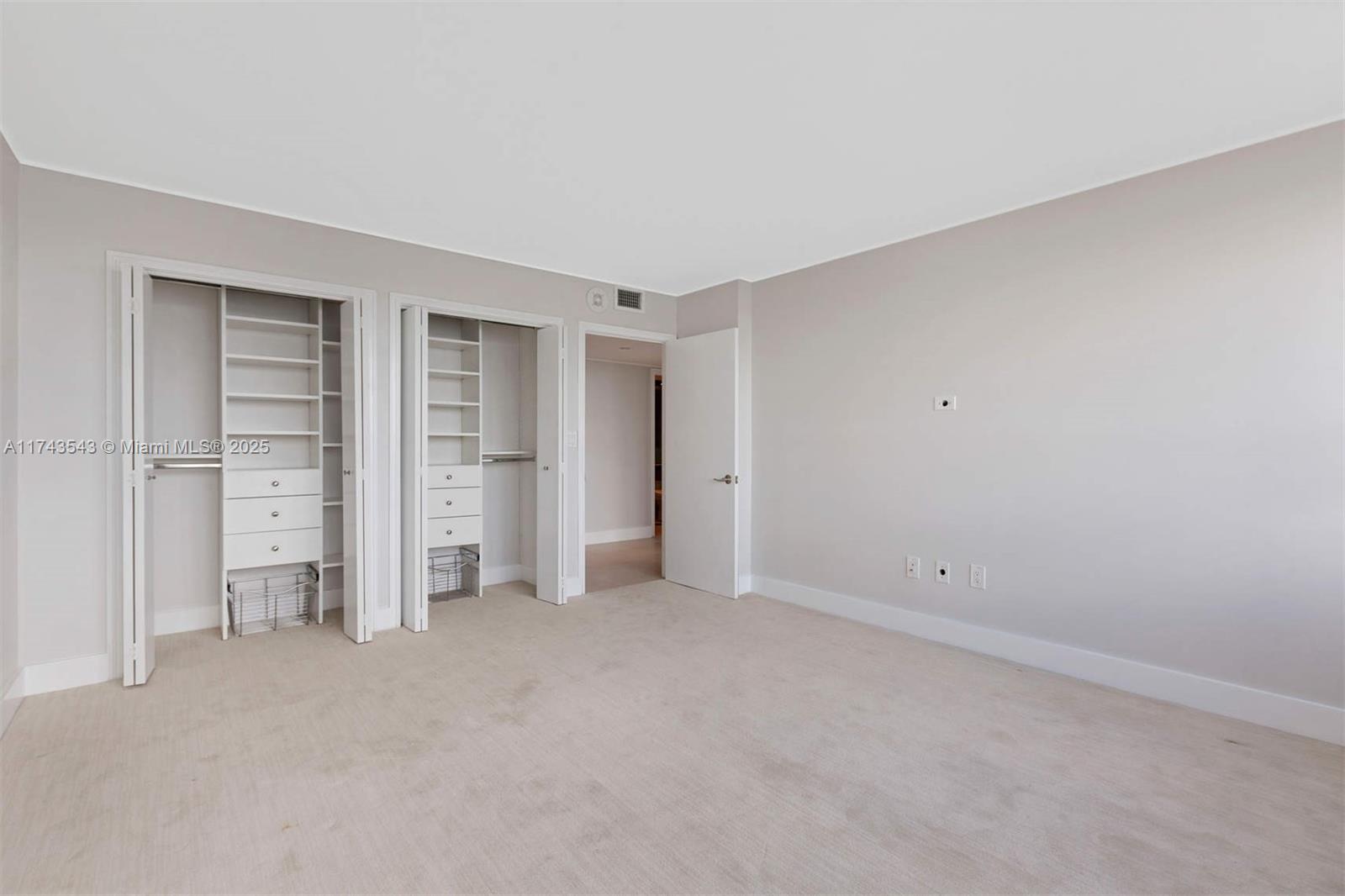 1 Grove Isle Dr # A602