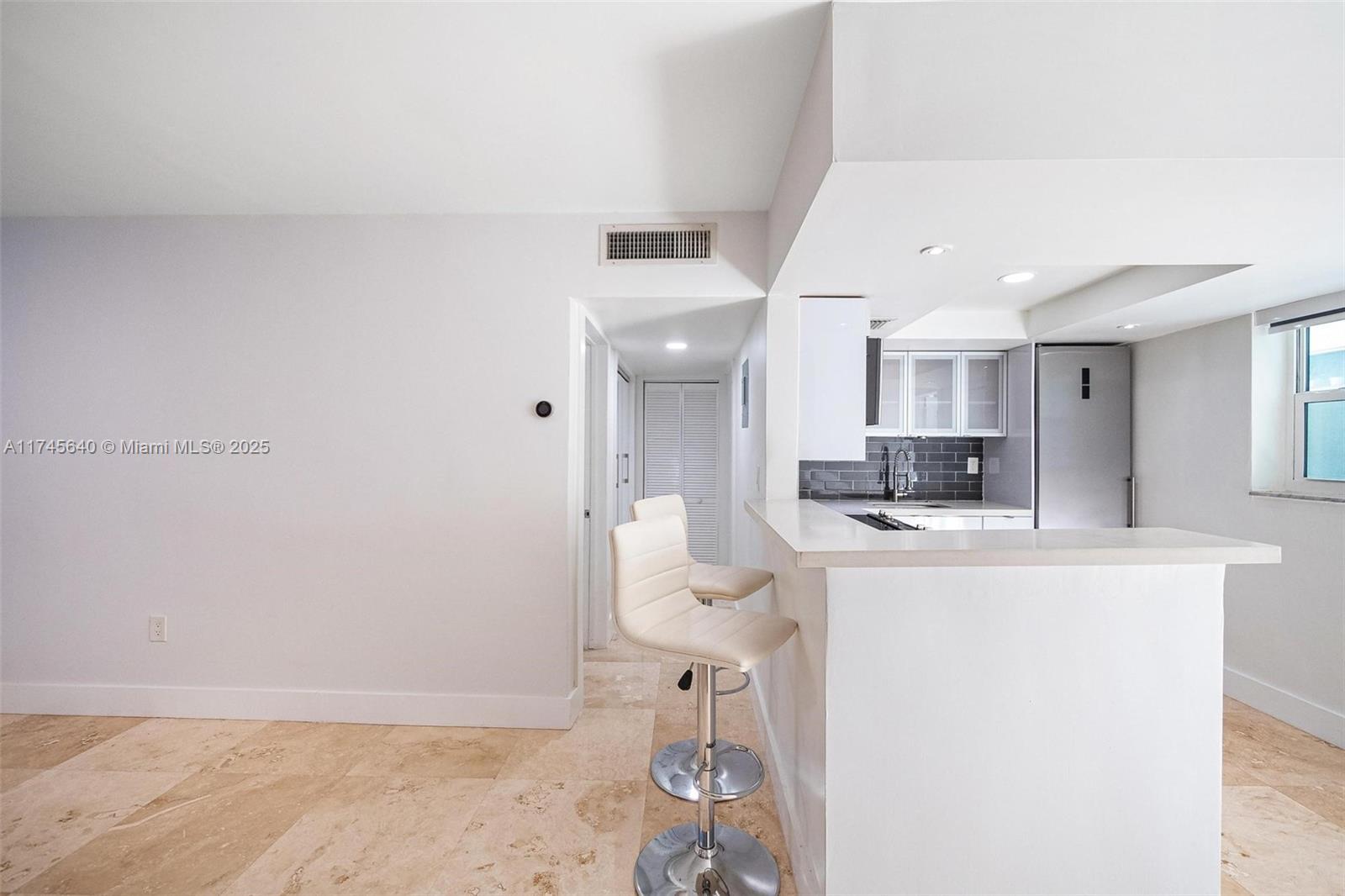 910 Jefferson Ave # 2C