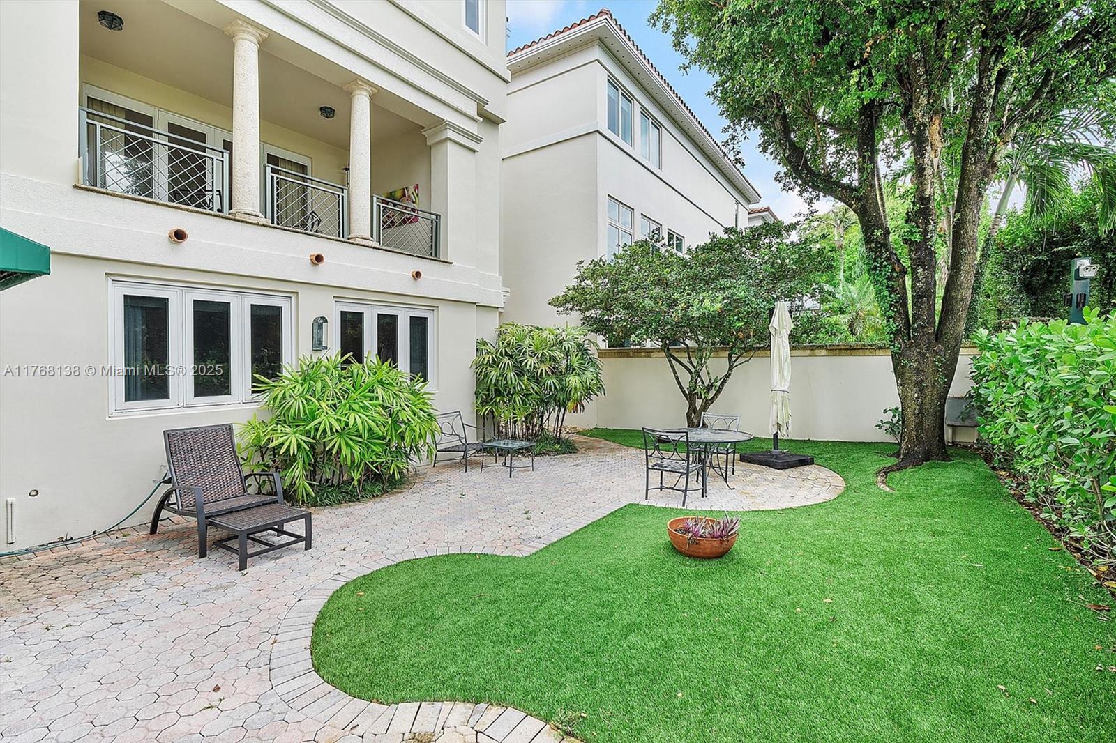 3504 Bayshore Villas Dr