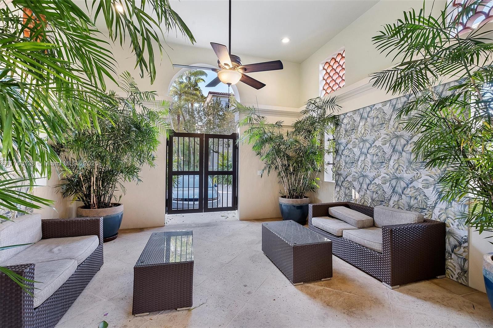 3504 Bayshore Villas Dr