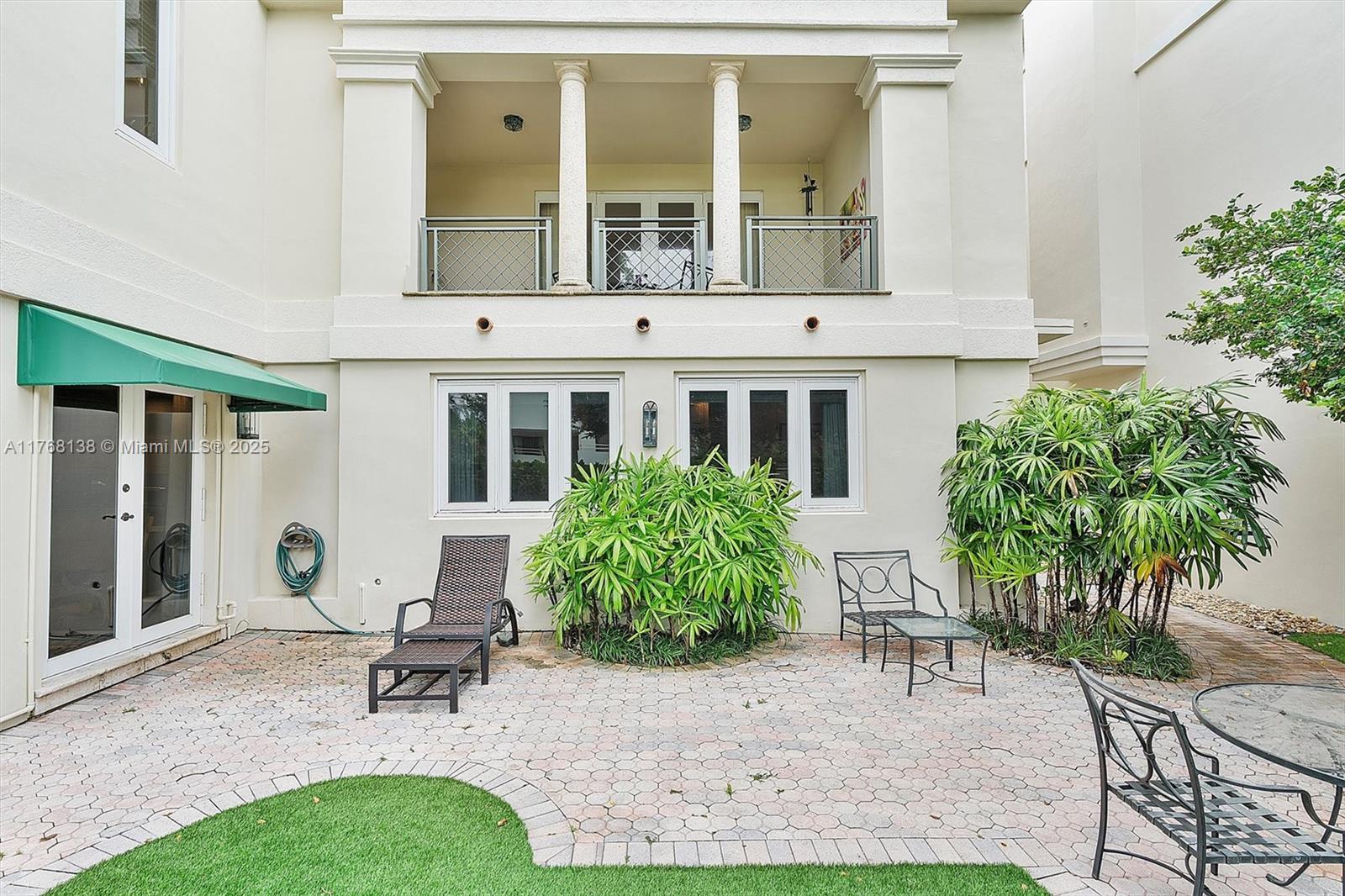 3504 Bayshore Villas Dr