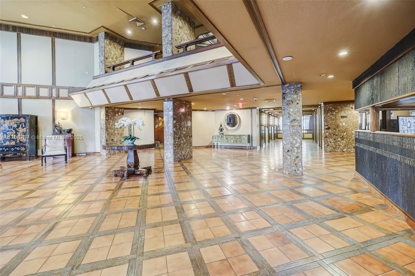 520 Brickell Key Dr # A714