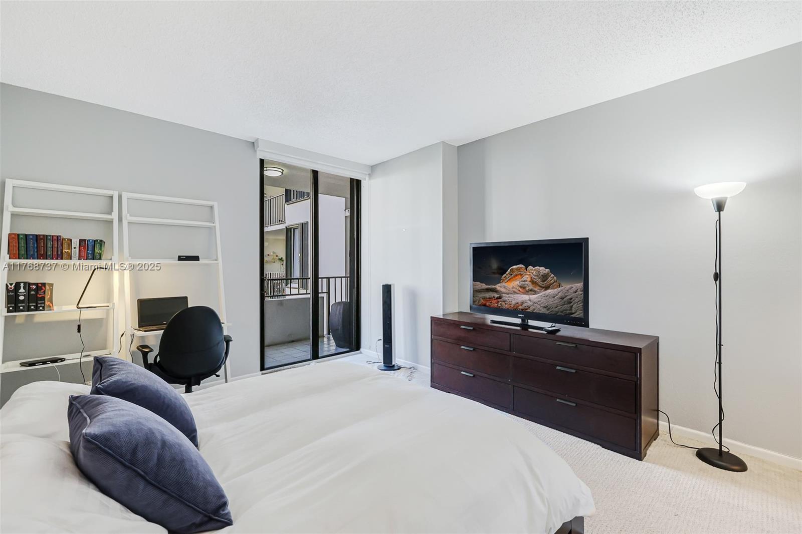 520 Brickell Key Dr # A714