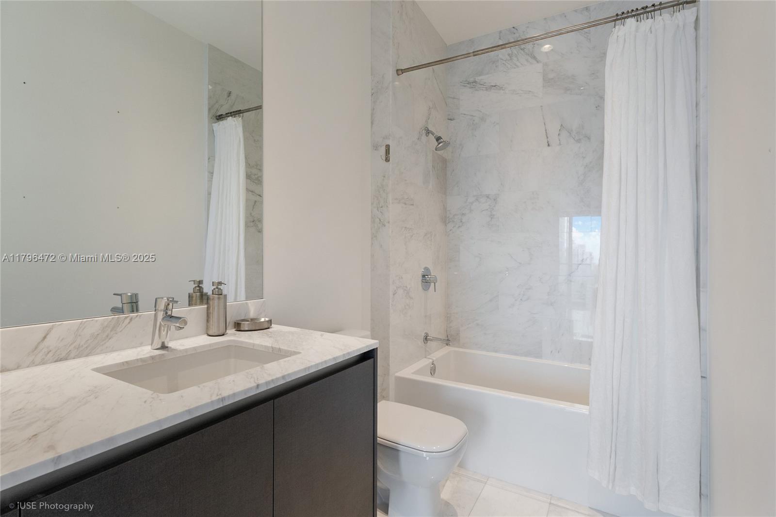 1451 Brickell Ave # 4801