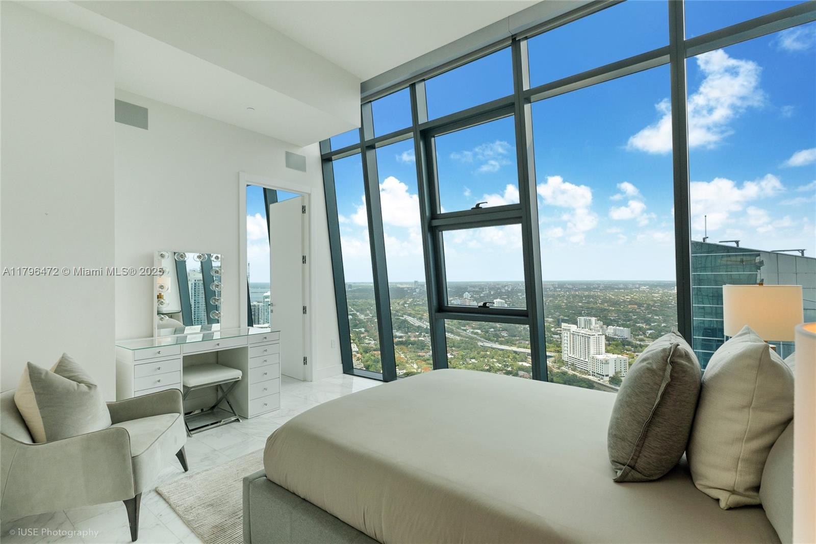 1451 Brickell Ave # 4801