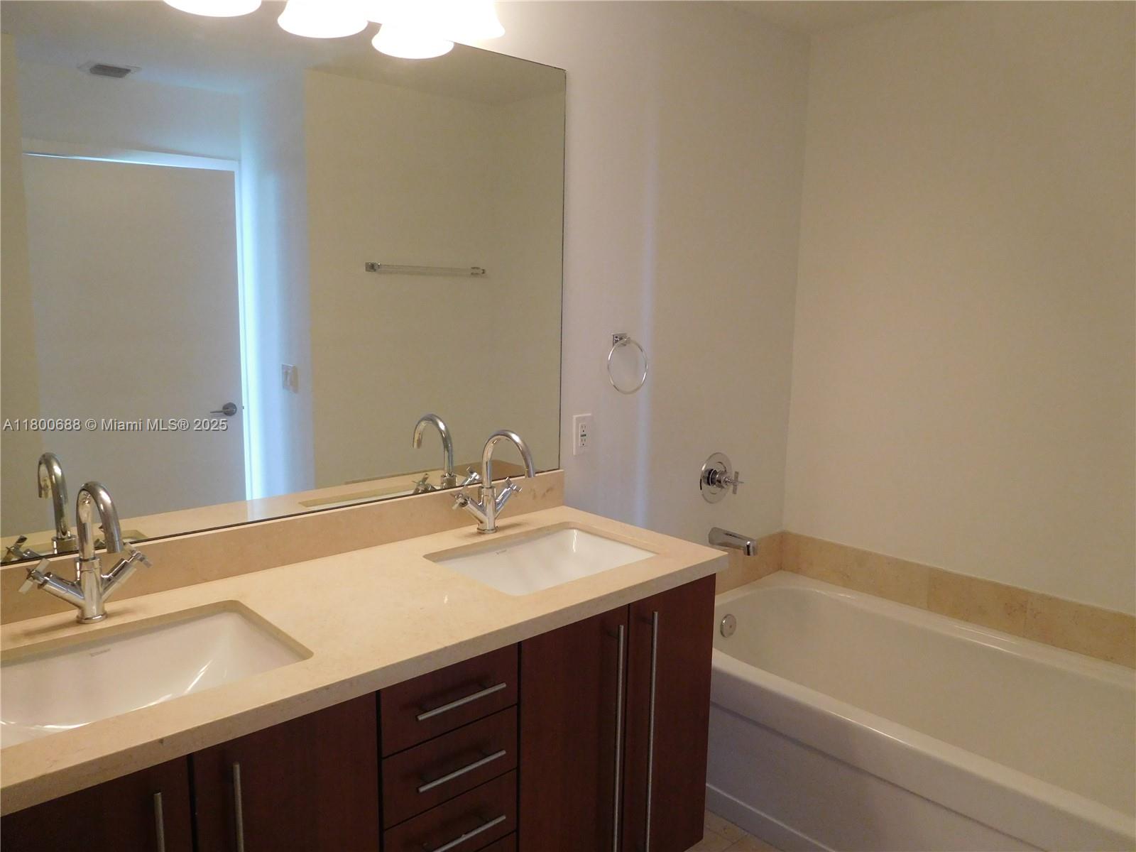 79 SW 12 St Unit: 3104-S