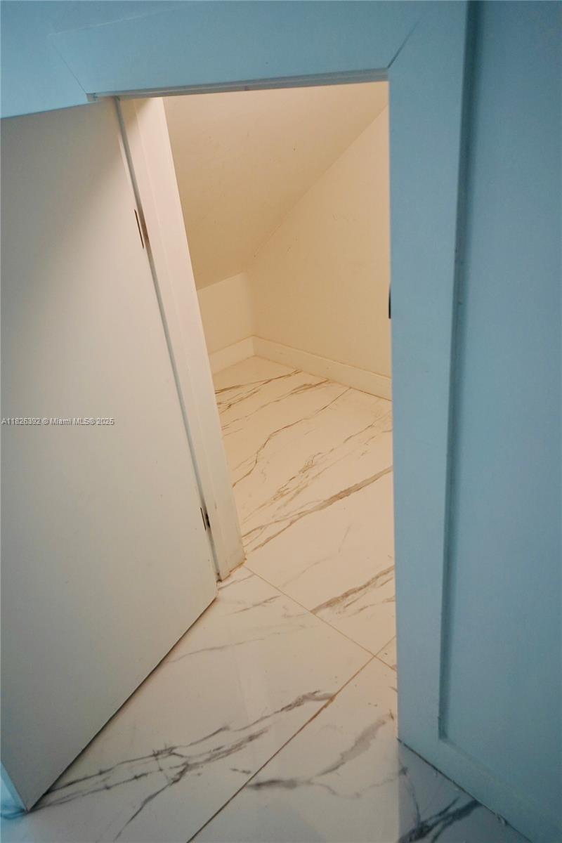 3313 Percival Ave # 3313