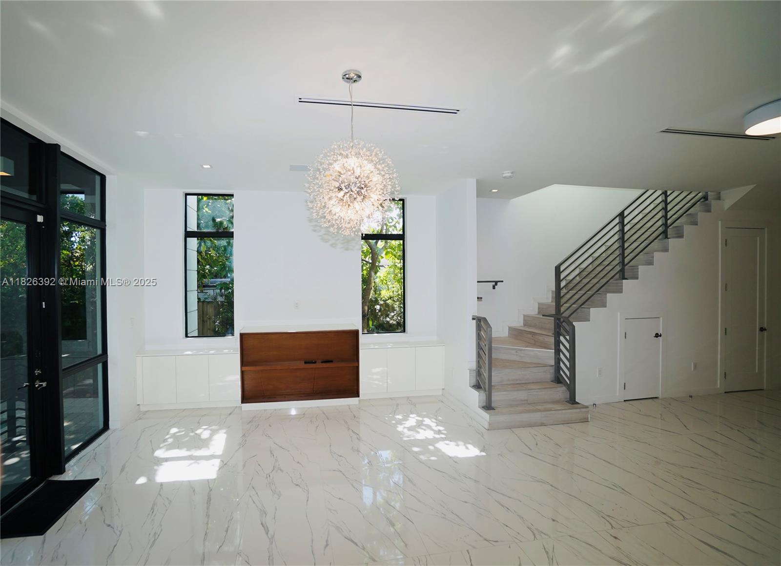 3313 Percival Ave # 3313