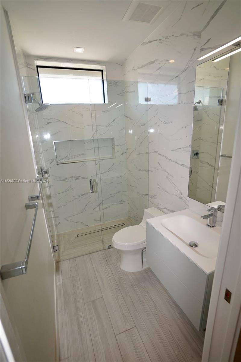 3313 Percival Ave # 3313