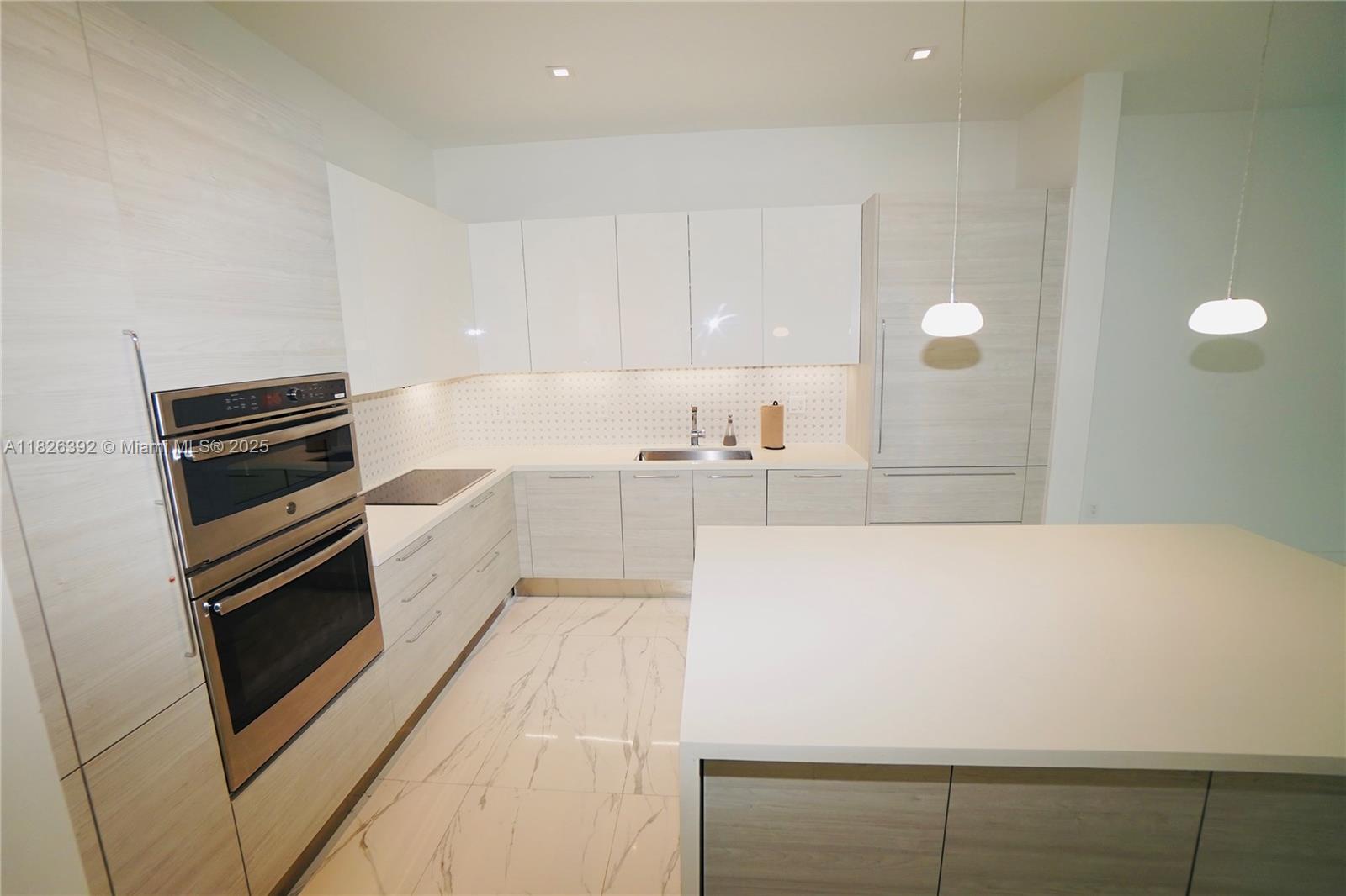 3313 Percival Ave # 3313