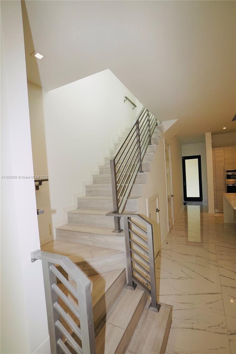 3313 Percival Ave # 3313