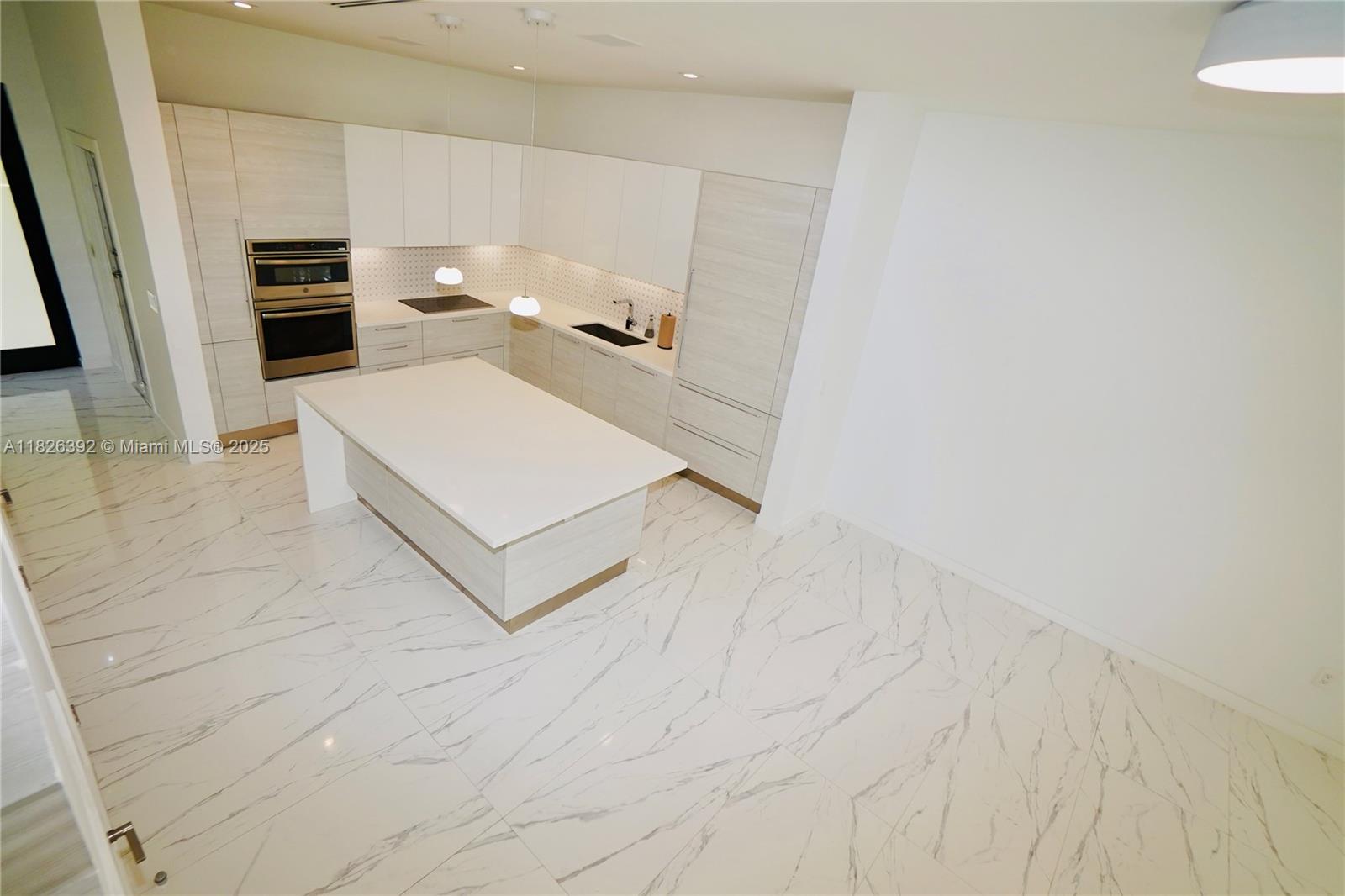 3313 Percival Ave # 3313