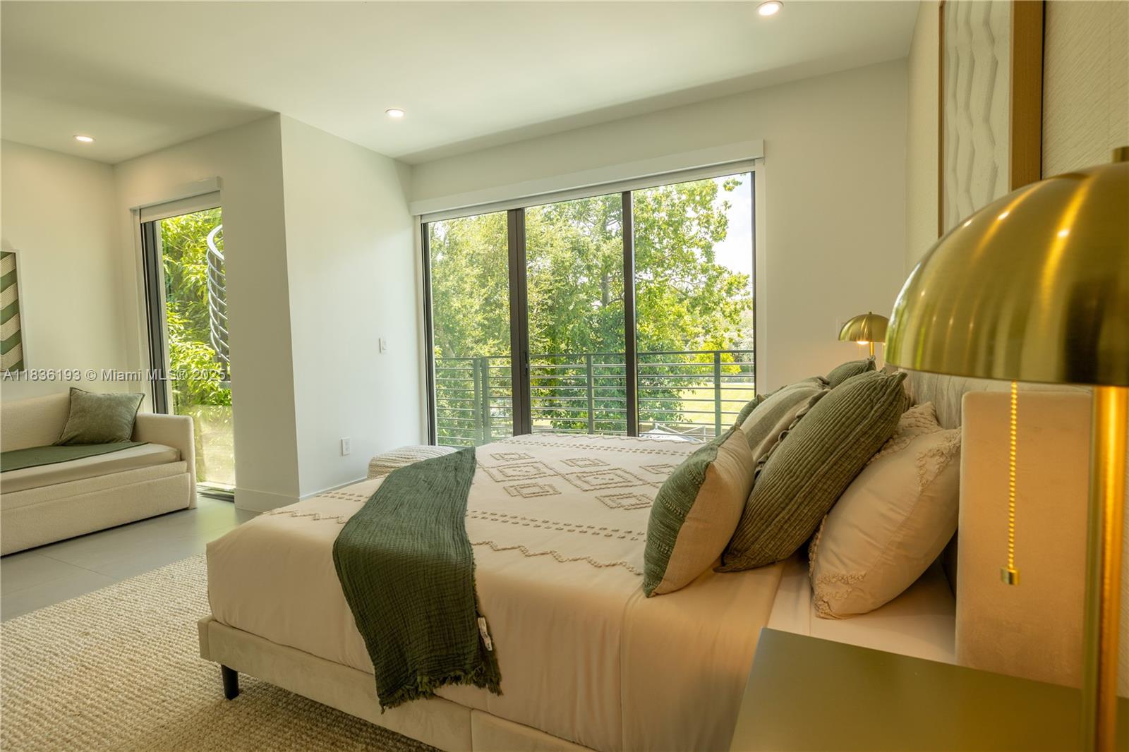 8850 NE 8th Ct # 8850