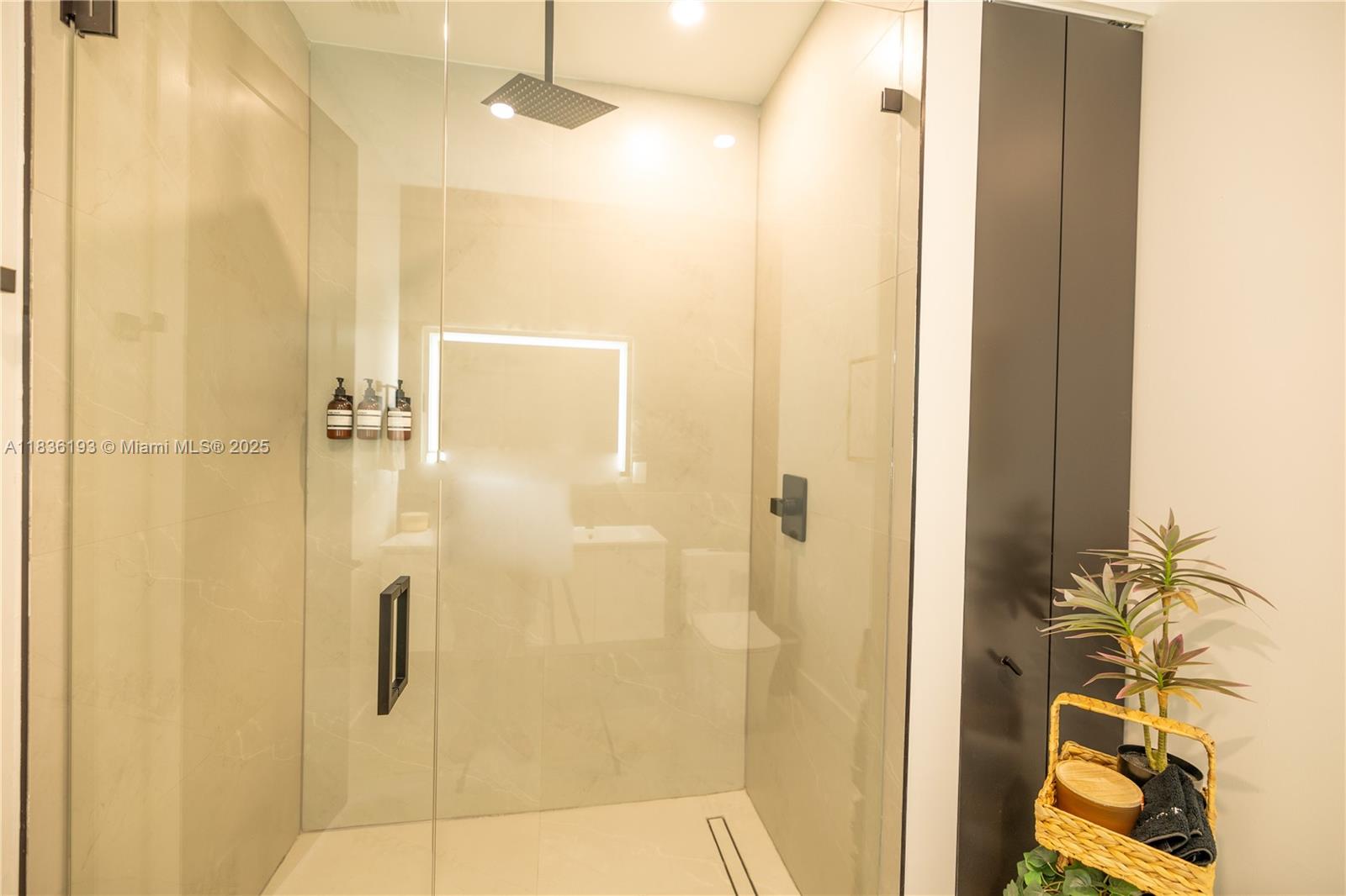 8850 NE 8th Ct # 8850