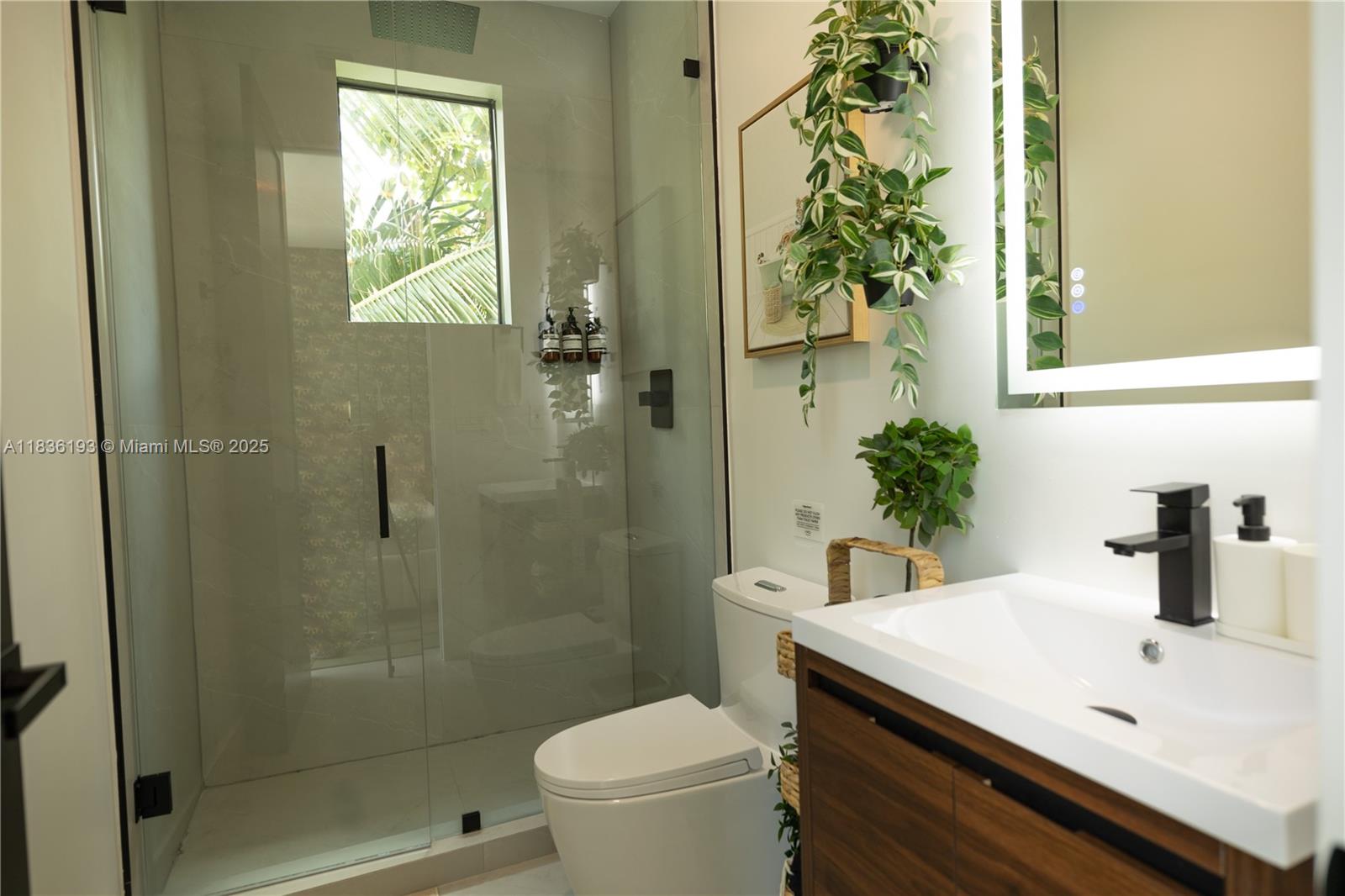 8850 NE 8th Ct # 8850