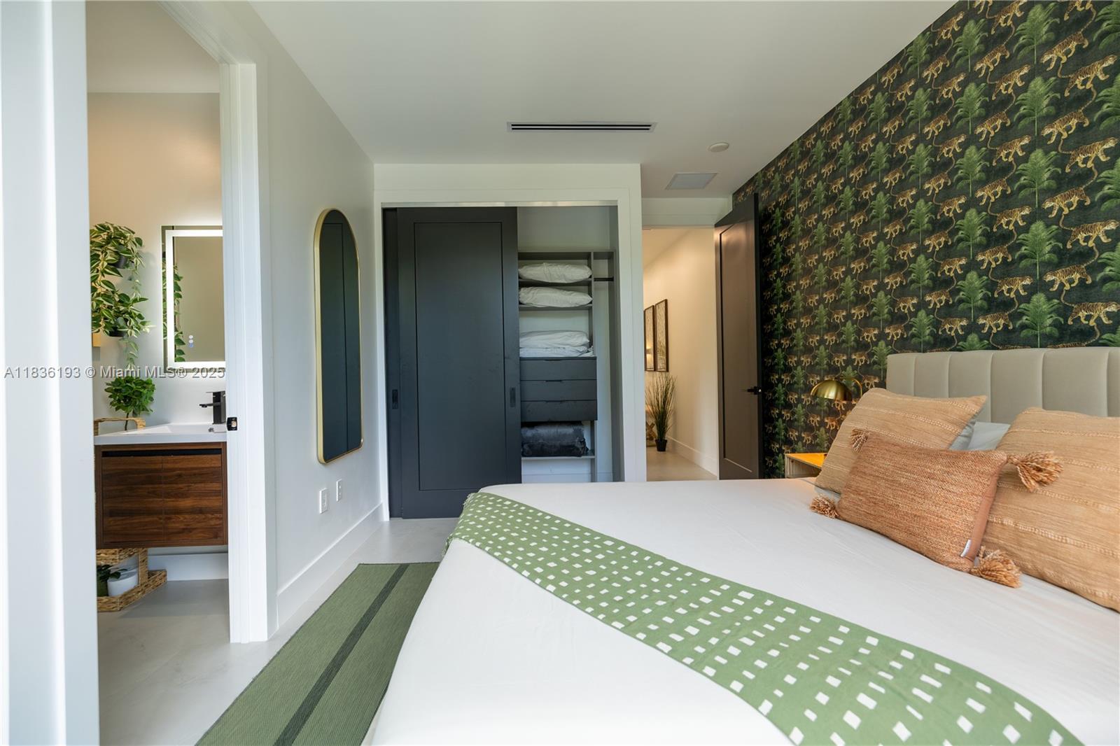 8850 NE 8th Ct # 8850